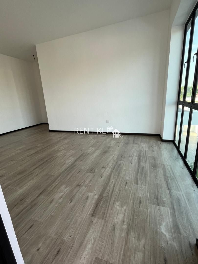 4 Bedrooms 3 Bathrooms 2 Storey Semi Detached House For Rent At Lutong Baru Miri For Rent 6